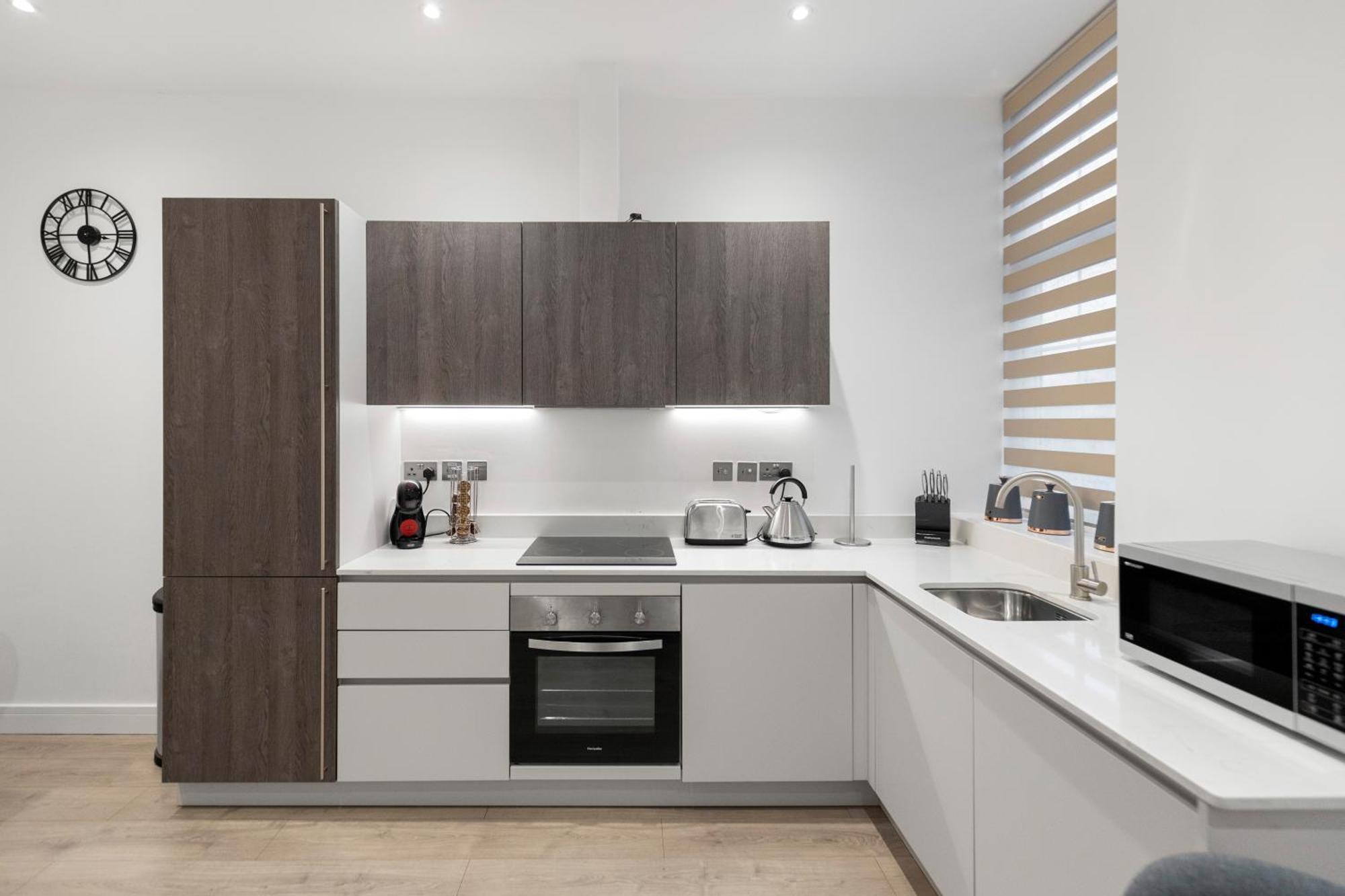 Welcoming And Spacious Apartment- Excellent Location 런던 외부 사진